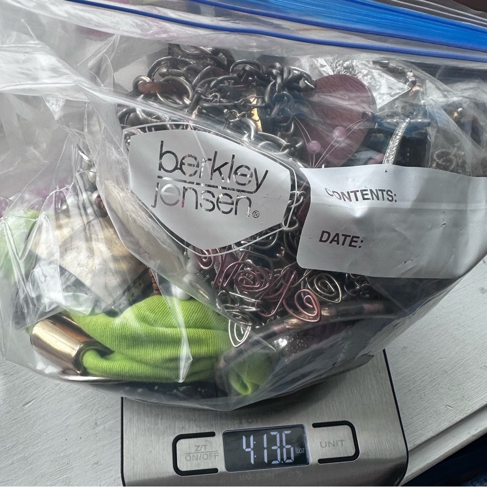 4lbs 13.6 oz of Broken Jewelry Parts (a few are still wearable) for crafts!